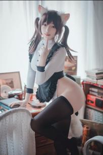 Sonson(??) Maid Mansion 双人猫耳女仆制服Cosplay室内书房性感私房写真[153P]