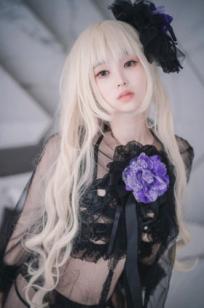 韩国美女Bambi斑比《命运之子》丽塔Cosplay：暗黑哥特风黑丝蕾丝内衣，精致白发造型诱惑写真