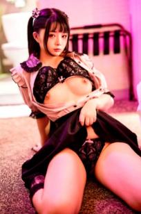 落落Raku-神待ち少女-私房写真-双马尾洛丽塔风格-清纯萝莉诱惑-Night-LiLy-2022年10月订阅