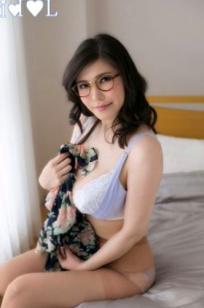 X-City IDOL No.02 冲田杏梨写真集：性感内衣演绎知性诱惑，极致火辣曲线精彩呈现