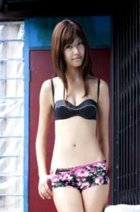 Sabra Cover Girl 橘柚里佳(Tachibana Yurika)私房居家写真集，清新衬衫穿搭展现迷人诱惑气质