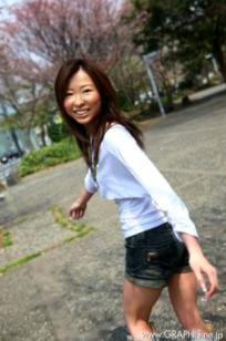 Graphis 乙音奈々 Nana Otone 清新少女户外写真集初脱ぎ娘