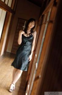 Graphis竹内あい《Envy》私房写真，日式和室蕾丝内衣展示迷人身材与优雅气质