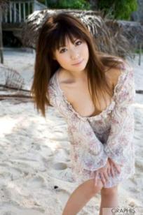 Graphis平井绫《Gorgeous Honey》高甜写真，极致童颜比基尼，清纯与性感并存的夏日沙滩尤物
