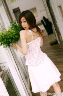 Graphis小林爱弓 Ayumi Kobayashi 初次写真私房摄影，清新自然诱惑居家风格，绝美身姿展现青春活力[30P]