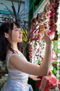 Graphis小仓由菜《Yunacent Cute》写真集：清纯少女户外休闲风，元气满满甜美治愈瞬间