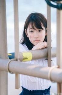 Graphis架乃ゆら『YU・RA・RA』写真集：清纯少女浴室湿身私房写真，捕捉童颜俏皮瞬间