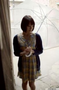 Graphis_铃村爱里《Reason...》校园主题写真，清纯校服少女演绎书桌前的诱惑美感