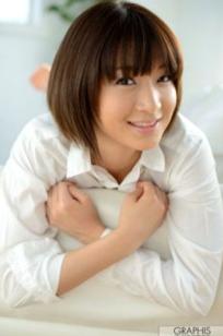 Graphis_Mayu Kamiya 神谷まゆ初写真，清纯甜美居家少女写真集，展现日系萝莉灵动诱惑魅力[30P]