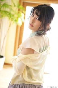 Graphis_Hinata Koizumi 小泉日向(小泉ひなた)首部写真集，清新甜美居家诱惑私房美学