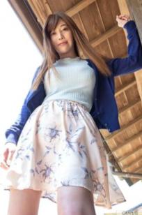 Graphis_ First Gravure 初脱ぎ娘 益坂美亜 Mia Masuzaka 清纯甜美日系邻家写真集 [57P]