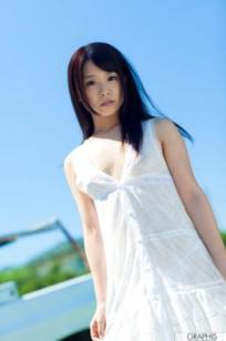 Graphis_桥本麻耶(Maya Hashimoto)清新户外写真，迷人诱惑初次出道美图集