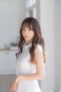 Graphis_三上悠亚 Yua Mikami 私房写真集：甜美诱惑与性感曲线的完美演绎[12P]
