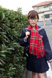 Graphis_桃乃木かな/桃乃木香奈『Thanksgiving』写真集：清纯校服诱惑与性感私房写真