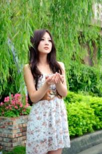 台湾正妹果子MM张允霏《水博馆》外拍集，清新治愈系邻家女孩户外写真