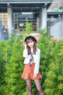 台湾正妹题题《国美馆.时装》街拍写真集，清新时尚穿搭，俏皮甜美气质女神户外生活随拍