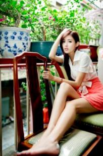 台湾正妹金允乔Kila晶晶《環南公寓街拍》甜美户外写真，清纯少女治愈风，高颜值长腿少女日常穿搭摄影
