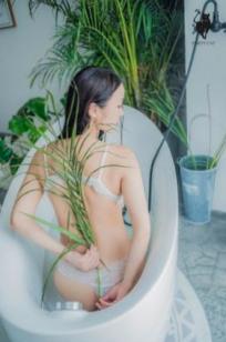 [PARTYCAT]轰趴猫特刊玉女浴室私房写真，清新清纯蕾丝诱惑大尺度套图[37P]