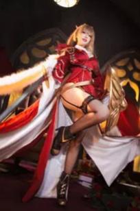 宫本桜 - 碧蓝航线狮角色扮演，英姿飒爽女王风范，极致还原华丽cos美图
