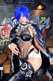 Byoru - 绝区零Cosplay性感连体衣写真，极致身材与前卫涂鸦风格，大尺度福利套图