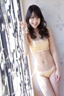 小池唯《FOREVER 21》日本宅男女神甜美清纯比基尼私房写真集