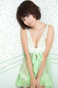 菜乃花《织姬的性感大暴走》私人内衣床拍写真，展现极致纯欲美感与火辣曲线