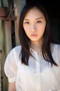 Graphis_辻本杏《Asian Beauty》秋季特别版：清新自然私房写真与户外唯美大片