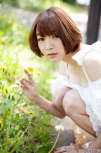 凉川绚音首部写真集，短发清纯美少女私房写真，Graphis品牌诱惑演绎