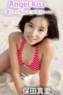 保田真爱清纯比基尼海边写真实拍，短发少女的清新夏季诱惑