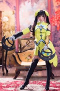 台湾模特乔乔儿：孙尚香COSPLAY写真全集，古风战甲与黑丝长腿的碰撞