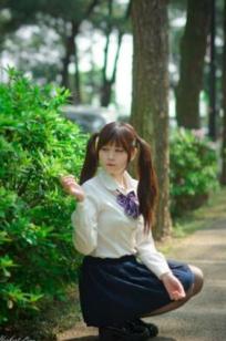 台湾正妹Becky中央大学户外写真，清纯校服与甜美女仆装角色扮演 [92P]