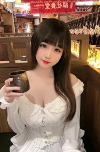 miko酱ww 2023年3月合集：百变女仆COS、清纯萌系私房与节日诱惑，极致身材尽显女神风采