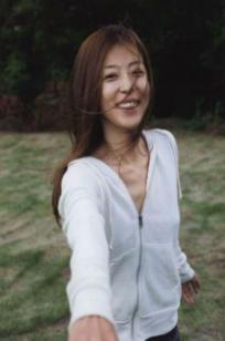PB写真集_中村愛美：《Lyin