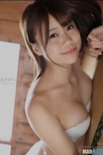 阿久津真央 - 恋するギンガムチェック：日系清纯私房写真，性感内衣与居家比基尼风格，尽显纯欲诱惑之美