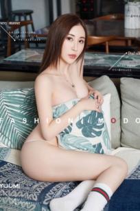 YouMi尤蜜孙梦瑶：纯白连体衣室内私房写真，勾人魂魄的妩媚尤物，无圣光大尺度性感赏析
