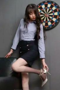 IESS异思趣向 团团《黑白渐变丝》性感职业装黑丝美腿，演绎知性职场制服诱惑，极致视觉盛宴[98P]