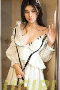 UGirls尤果圈欣怡《慢慢的爱》私房大片，质感白衬衫演绎极致性感诱惑，绝美身材令人心动