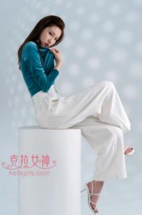 KelaGirls克拉女神：芊芊《时尚与性感》高冷私房写真，绸缎质感与丝绒诱惑，极品骨感美女极致视觉盛宴