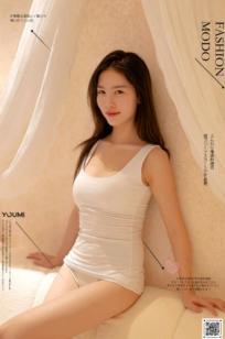 YouMi尤蜜-抖娘利世-《独居女》高清私房写真，纯白居家背心慵懒魅力，温柔治愈系女神室内拍摄
