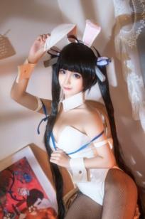 蠢沫沫-080-赫斯提亚兔女郎角色扮演写真，清纯甜美与性感丝袜诱惑，极致身材室内私房照
