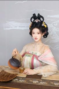 梨霜儿 - 梦回大唐演绎古典佳人，复古汉服尽显东方美，绝美唐风摄影大赏