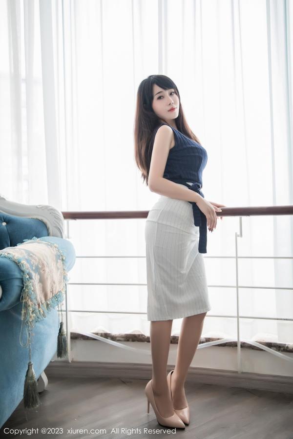   [XiuRen]高清写真图 2023.02.16 No.6272 严利娅Yuliya 短裙美腿第10张图片