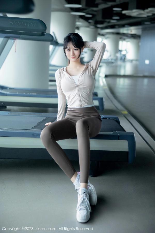   [XiuRen]高清写真图 2023.05.05 No.6683 幼幼 健身美腿第15张图片