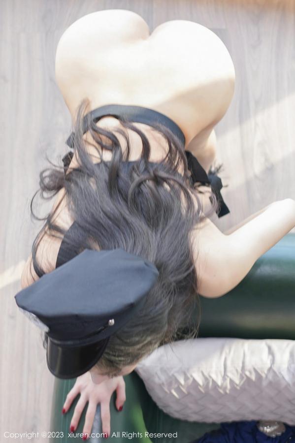 心妍小公主 李妍曦  [XiuRen]高清写真图 2023.11.22 No.7699 心妍小公主 制服美臀第58张图片