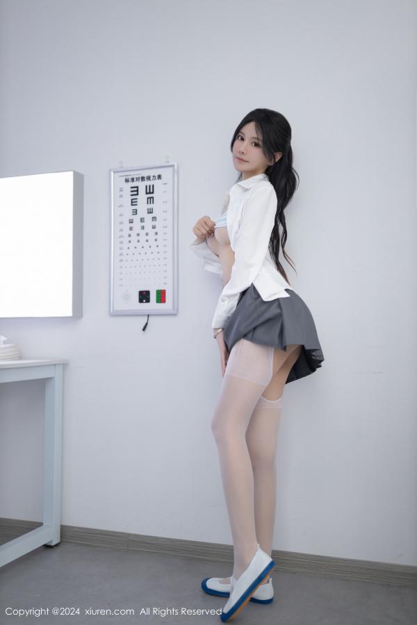   [XiuRen]高清写真图 2024.07.12 No.8852 幼幼 JK制服第8张图片