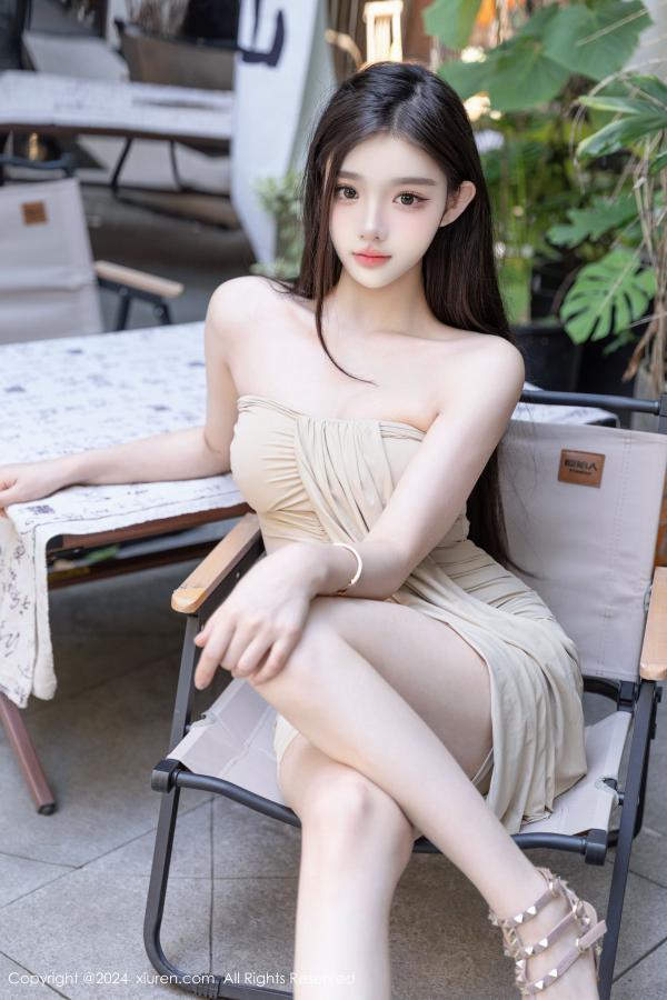   [XiuRen]高清写真图 2024.07.19 No.8883 龙雪儿 性感美腿第26张图片