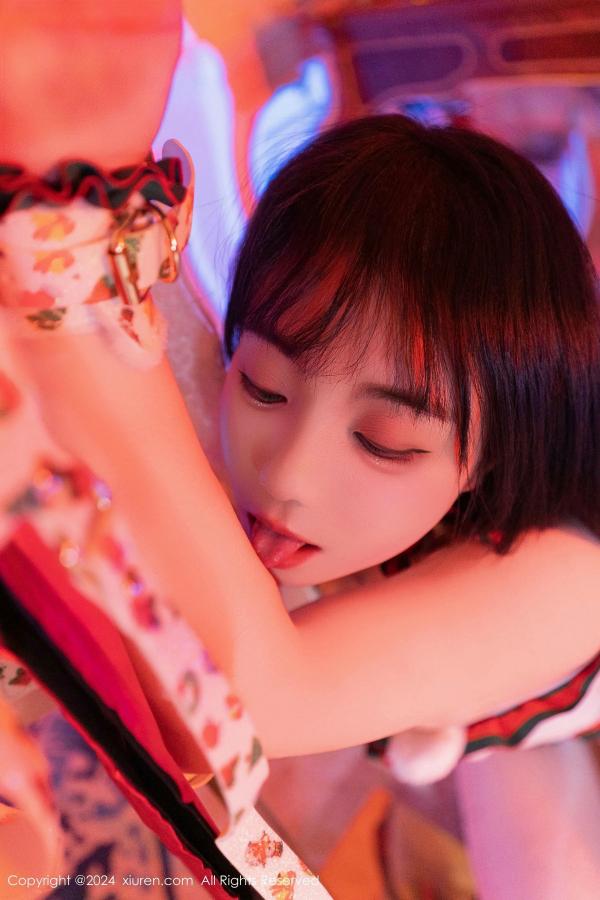    [XiuRen]高清写真图 2024.12.23 No.9638 软情 丝袜美臀第109张图片