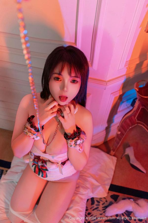    [XiuRen]高清写真图 2024.12.23 No.9638 软情 丝袜美臀第110张图片
