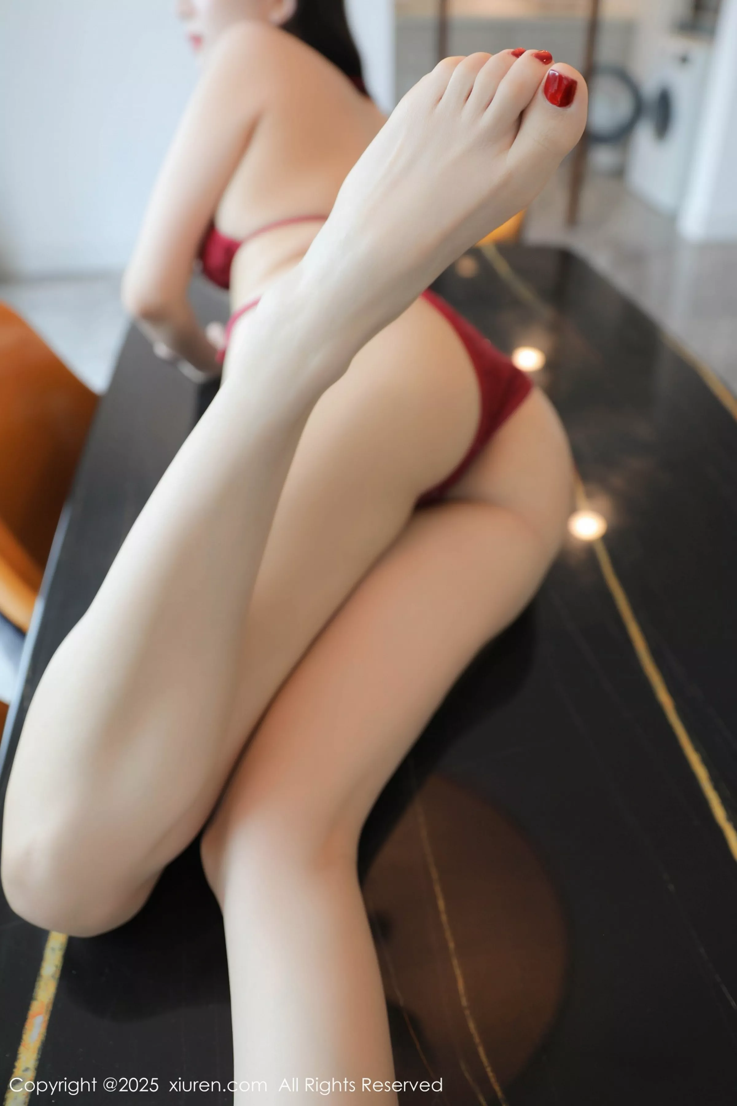   [XiuRen]高清写真图 2025.04.18 No.10172 Candy糖糖 红色比基尼第49张图片