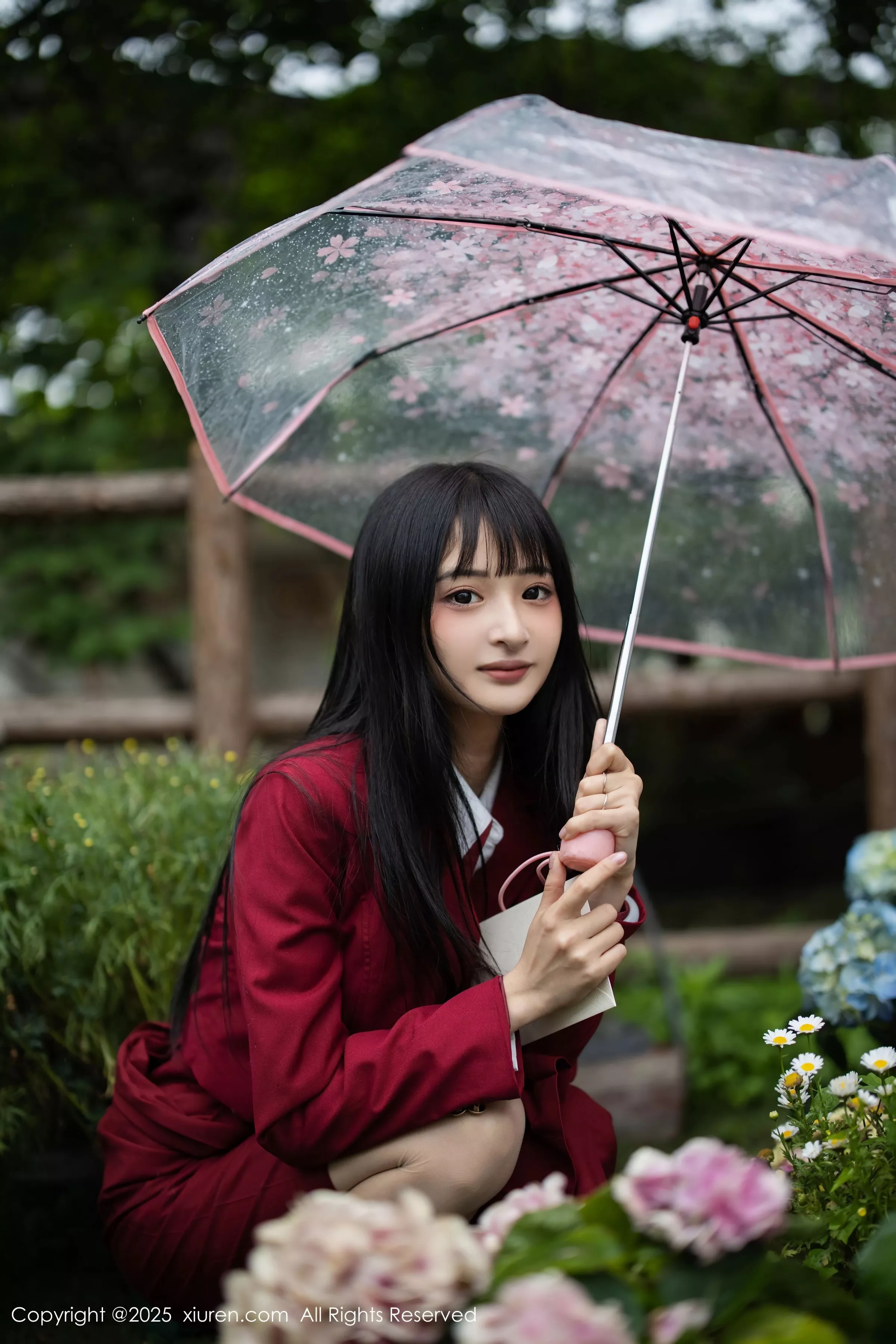   [XiuRen]高清写真图 2025.04.29 No.10215 茂木希子 性感红裙第48张图片